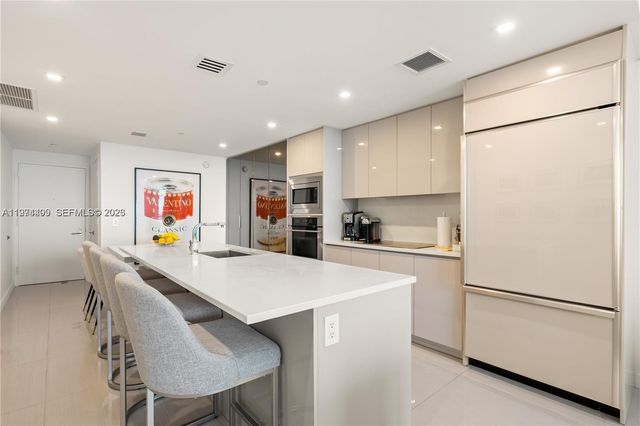 460 NE 28th St 2502, Miami, FL 33137