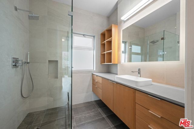 1227 23rd Street A, Santa Monica, CA 90404