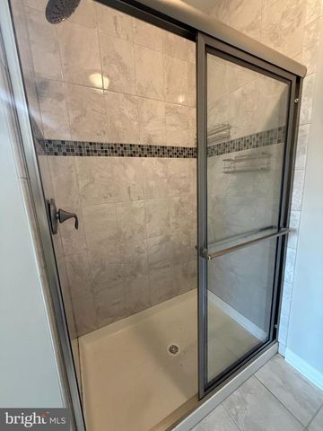 1136 HALIFAX PL, Hamilton, NJ 08619