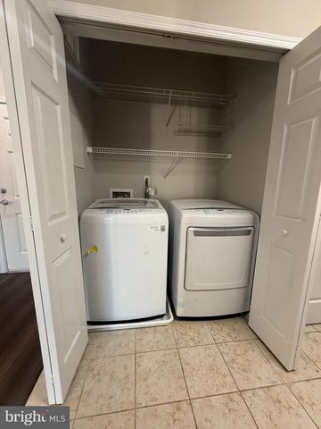 1136 HALIFAX PL, Hamilton, NJ 08619