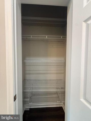 1136 HALIFAX PL, Hamilton, NJ 08619