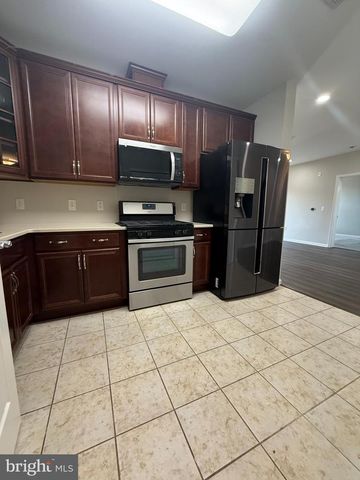 1136 HALIFAX PL, Hamilton, NJ 08619