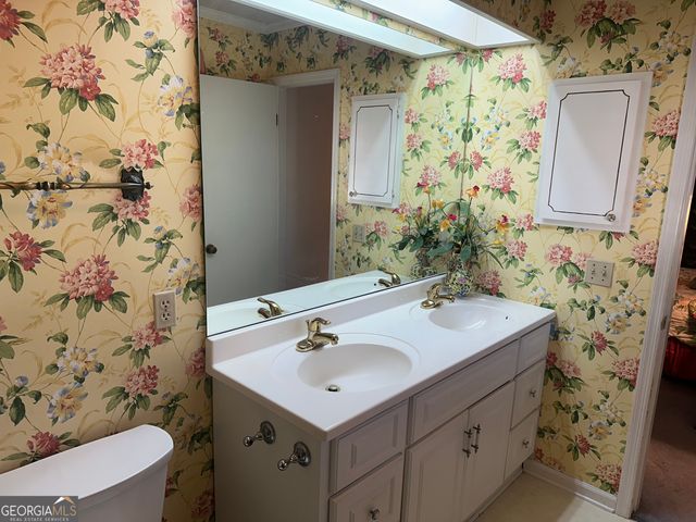 122 Delacy Street, Eastman, GA 31023