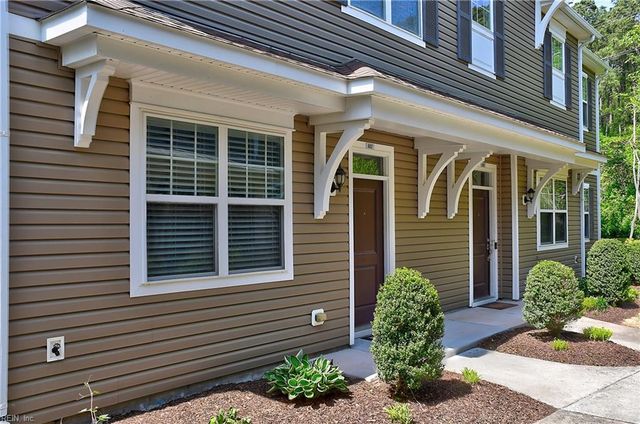 602 Lacy Oak DR, Chesapeake, VA 23320