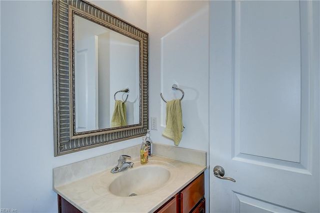 602 Lacy Oak DR, Chesapeake, VA 23320