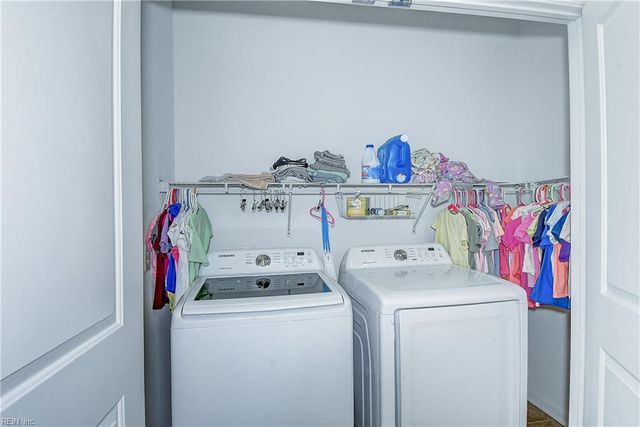 602 Lacy Oak DR, Chesapeake, VA 23320