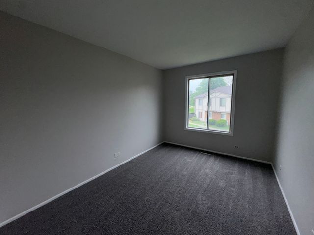 10G Fernwood Drive 10G, Bolingbrook, IL 60440