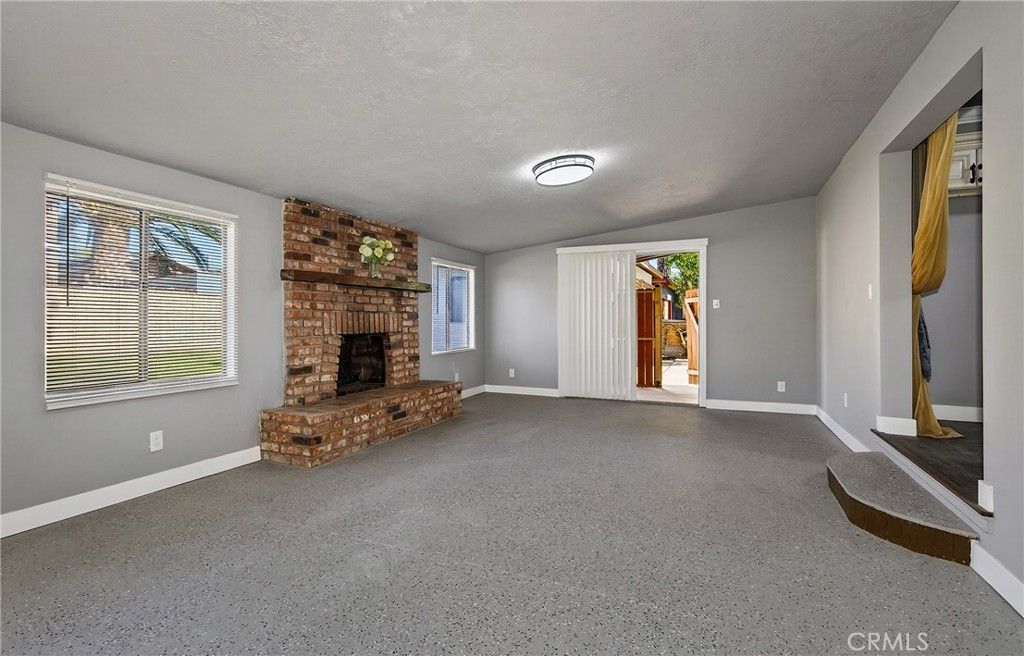 Image 11 of property listing at 18206 Seville, Fontana, CA 92335