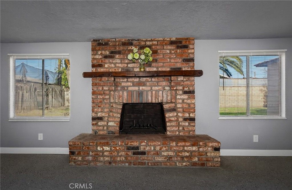 Image 12 of property listing at 18206 Seville, Fontana, CA 92335