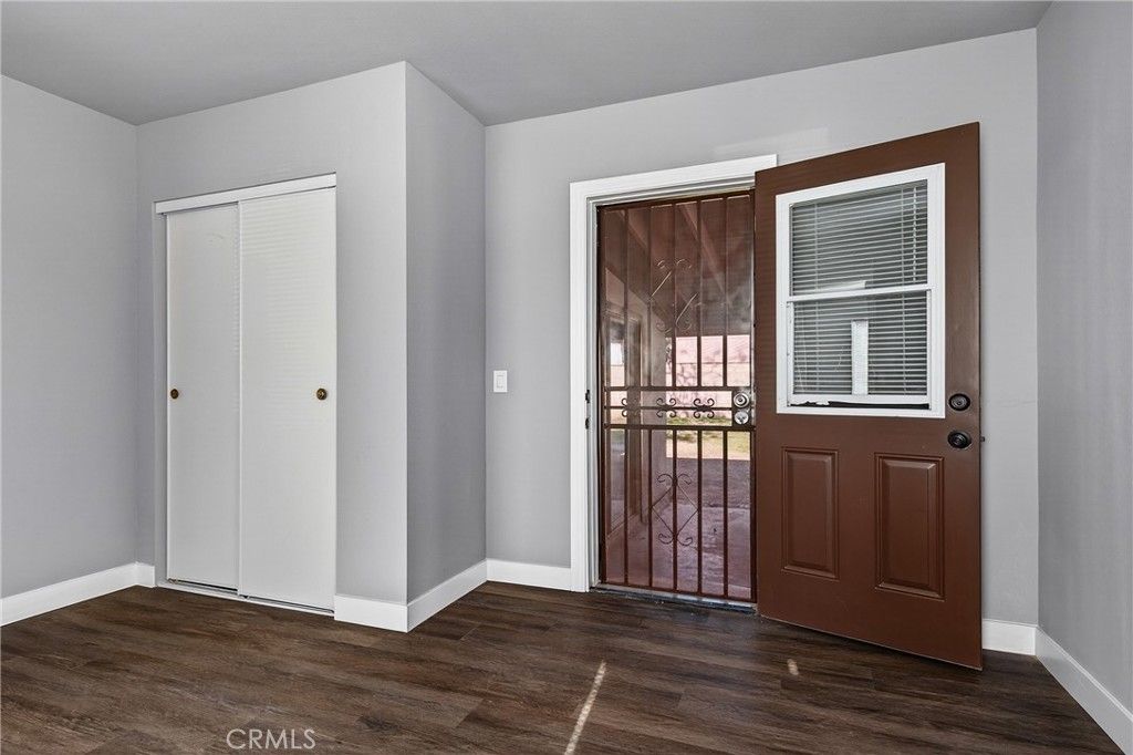 Image 14 of property listing at 18206 Seville, Fontana, CA 92335