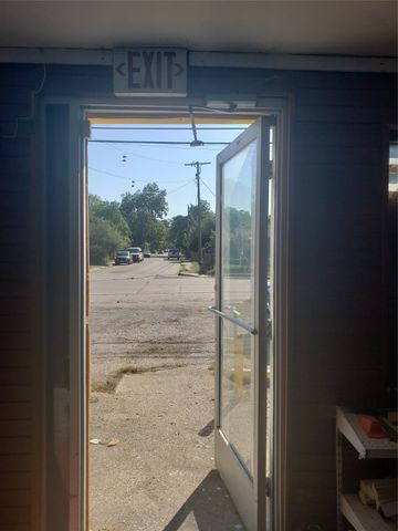 3022 Lagow Street, Dallas, TX 75210