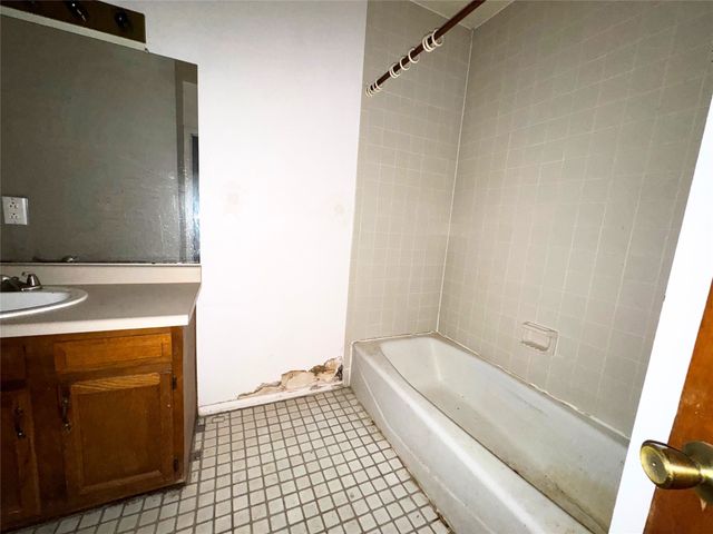 2 Siri Singh Sahib Lane, Espanola, NM 87532