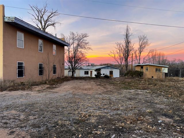 2 Siri Singh Sahib Lane, Espanola, NM 87532