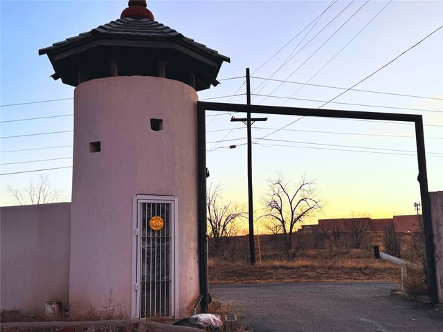 2 Siri Singh Sahib Lane, Espanola, NM 87532