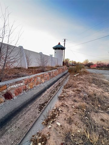 2 Siri Singh Sahib Lane, Espanola, NM 87532