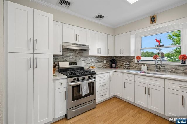 95 Park Place, Kearny, NJ 07032