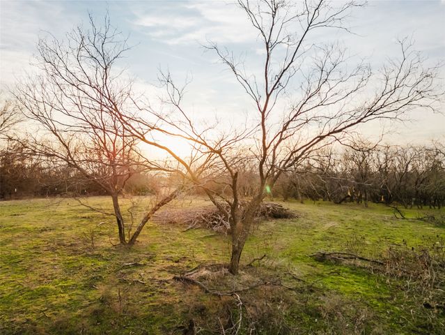 937 Ramons Road, Ennis, TX 75119
