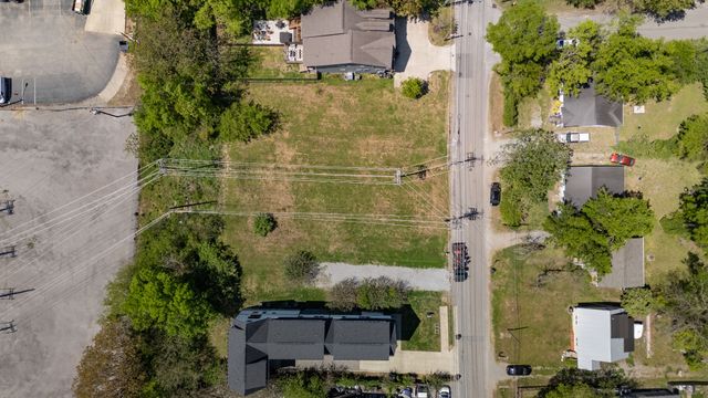 557 Veritas St, Nashville, TN 37211