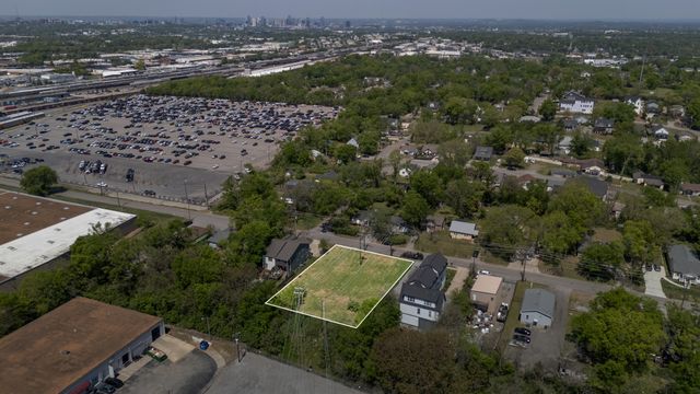 557 Veritas St, Nashville, TN 37211