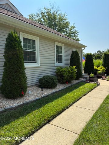 112 Pilatus Platz D, Freehold, NJ 07728
