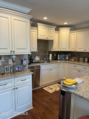 112 Pilatus Platz D, Freehold, NJ 07728