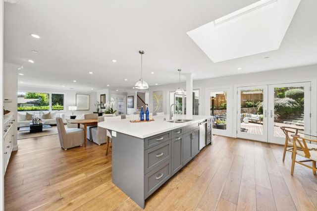 678 Barneson Avenue, San Mateo, CA 94402
