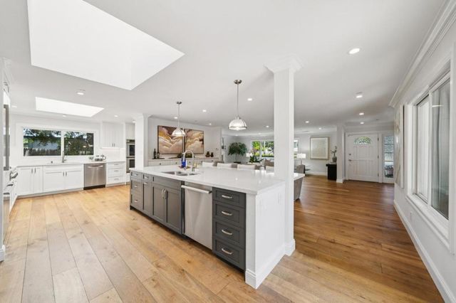 678 Barneson Avenue, San Mateo, CA 94402
