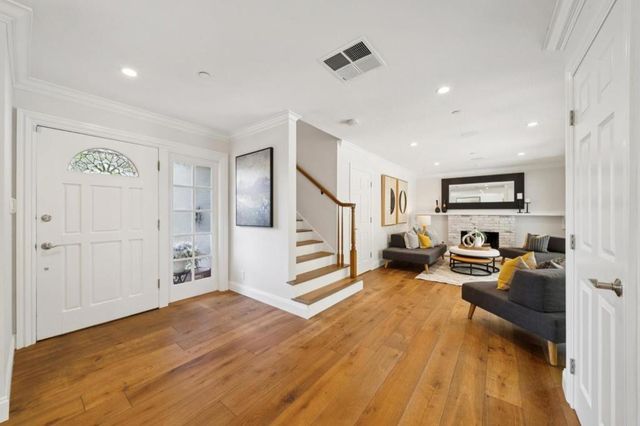 678 Barneson Avenue, San Mateo, CA 94402