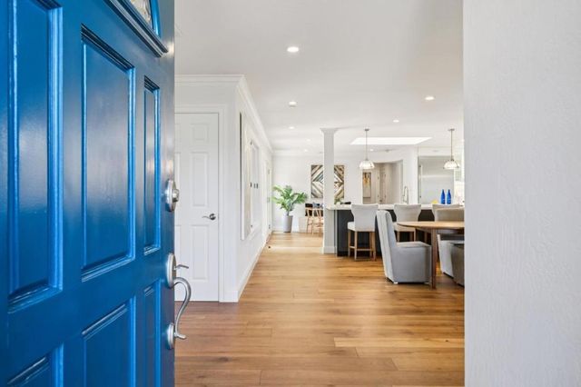 678 Barneson Avenue, San Mateo, CA 94402