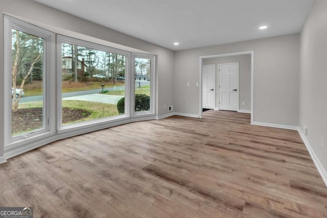 4497 Glenforest Drive NE, Roswell, GA 30075