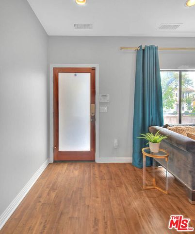 1821 S Sycamore Avenue, Los Angeles, CA 90019