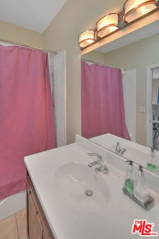 1821 S Sycamore Avenue, Los Angeles, CA 90019