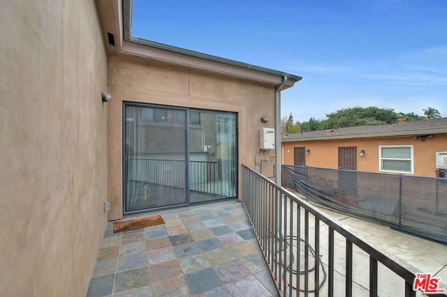 1821 S Sycamore Avenue, Los Angeles, CA 90019