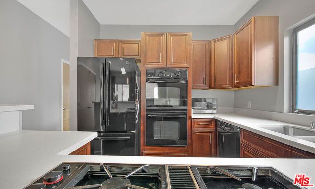 1821 S Sycamore Avenue, Los Angeles, CA 90019