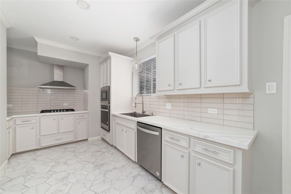 1516 Park Street B, Houston, TX 77019