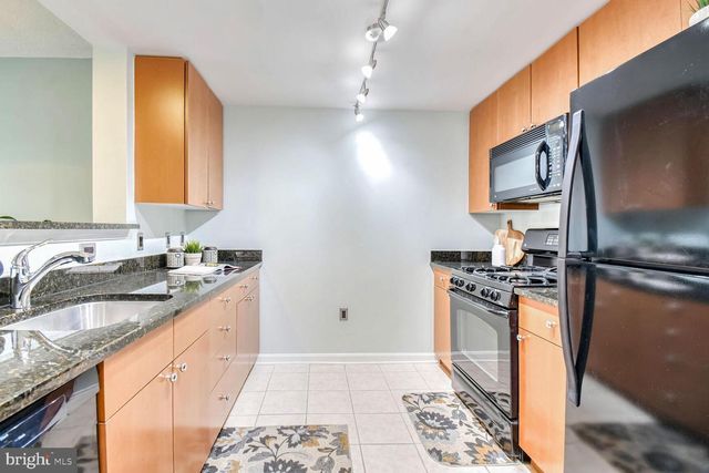 930 WAYNE AVE #207, Silver Spring, MD 20910