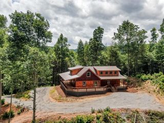 136 Pack Creek, Blue Ridge, GA 30513