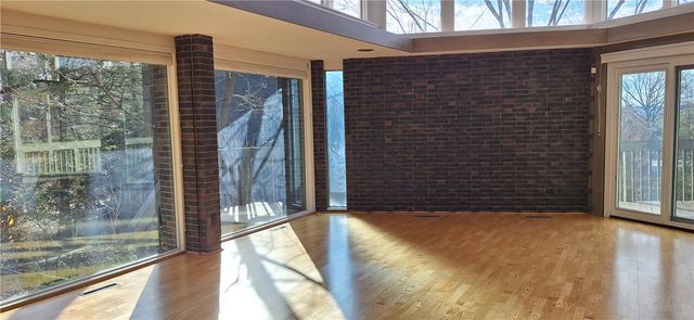 90 E Woodland, Shadyside, PA 15232