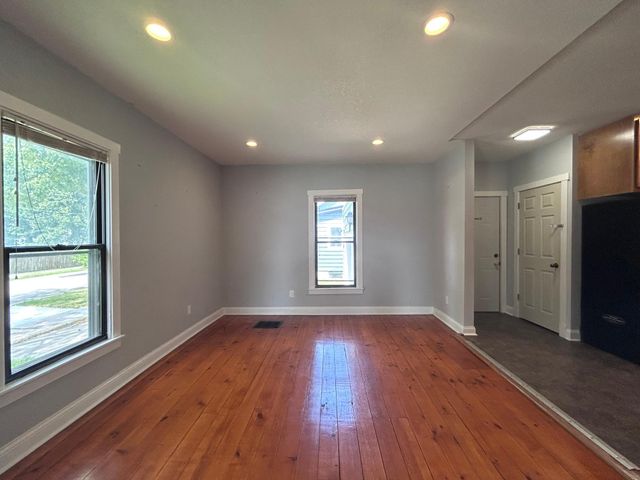 903 1st Street SE, Rochester, MN 55904