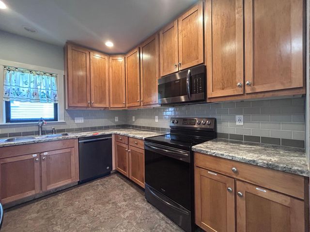 903 1st Street SE, Rochester, MN 55904
