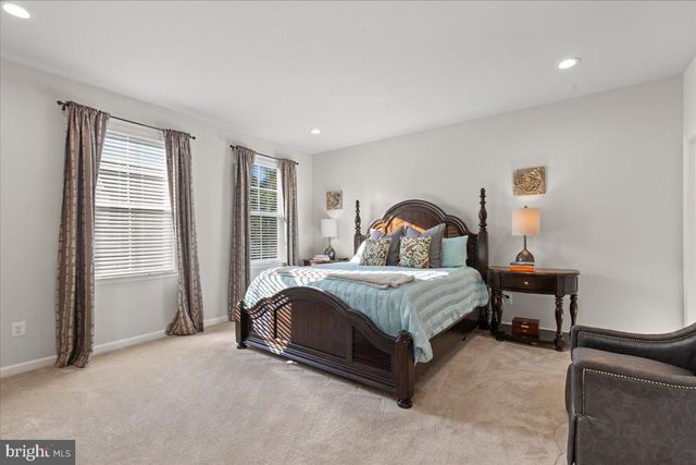 18020 CEDAR GROVE LN, Dumfries, VA 22026