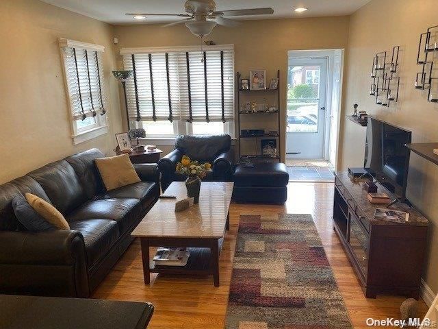 5 Crab Avenue, Lynbrook, NY 11563