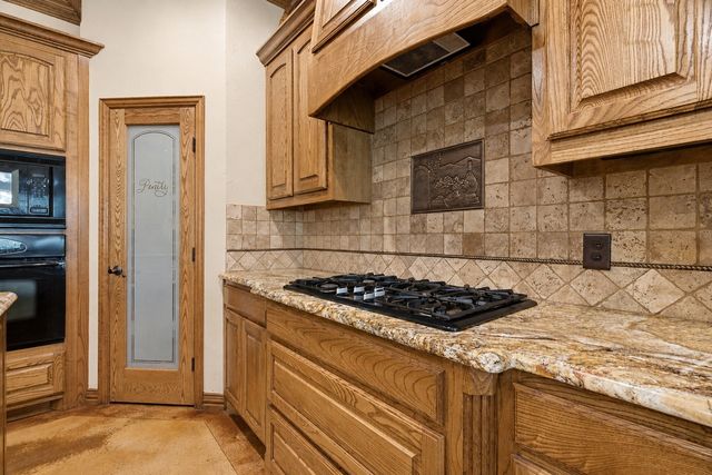 128 Horizon Circle, Azle, TX 76020