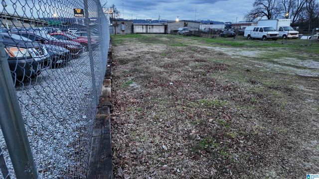 921 REV ABRAHAM WOODS JR BOULEVARD, Birmingham, AL 35285