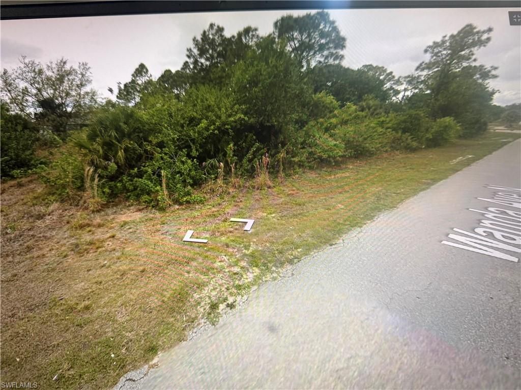 2041 Wanda AVE N, LEHIGH ACRES, FL 33971 — exterior