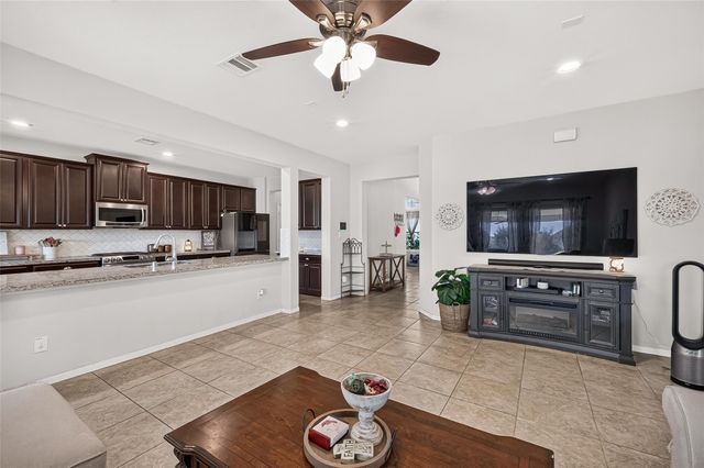 6111 Wayne Way, Rosenberg, TX 77471