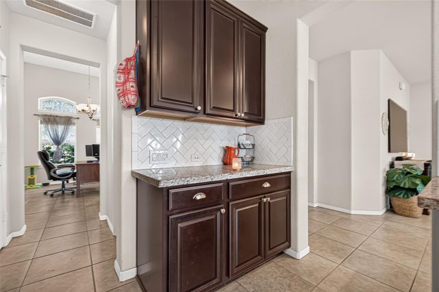 6111 Wayne Way, Rosenberg, TX 77471