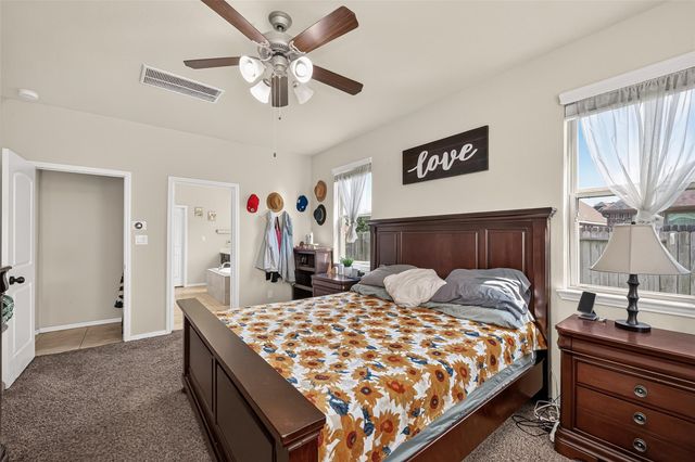 6111 Wayne Way, Rosenberg, TX 77471