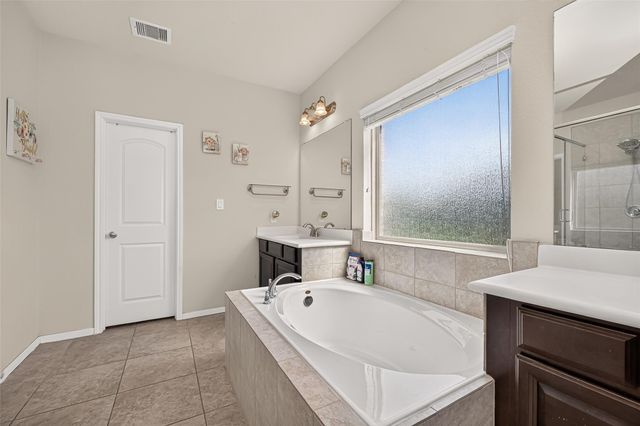 6111 Wayne Way, Rosenberg, TX 77471