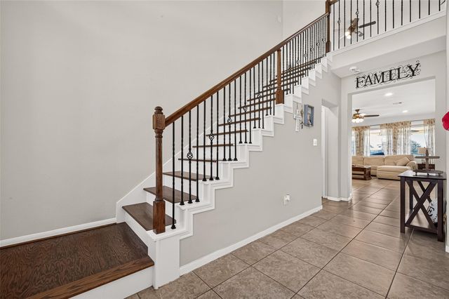 6111 Wayne Way, Rosenberg, TX 77471